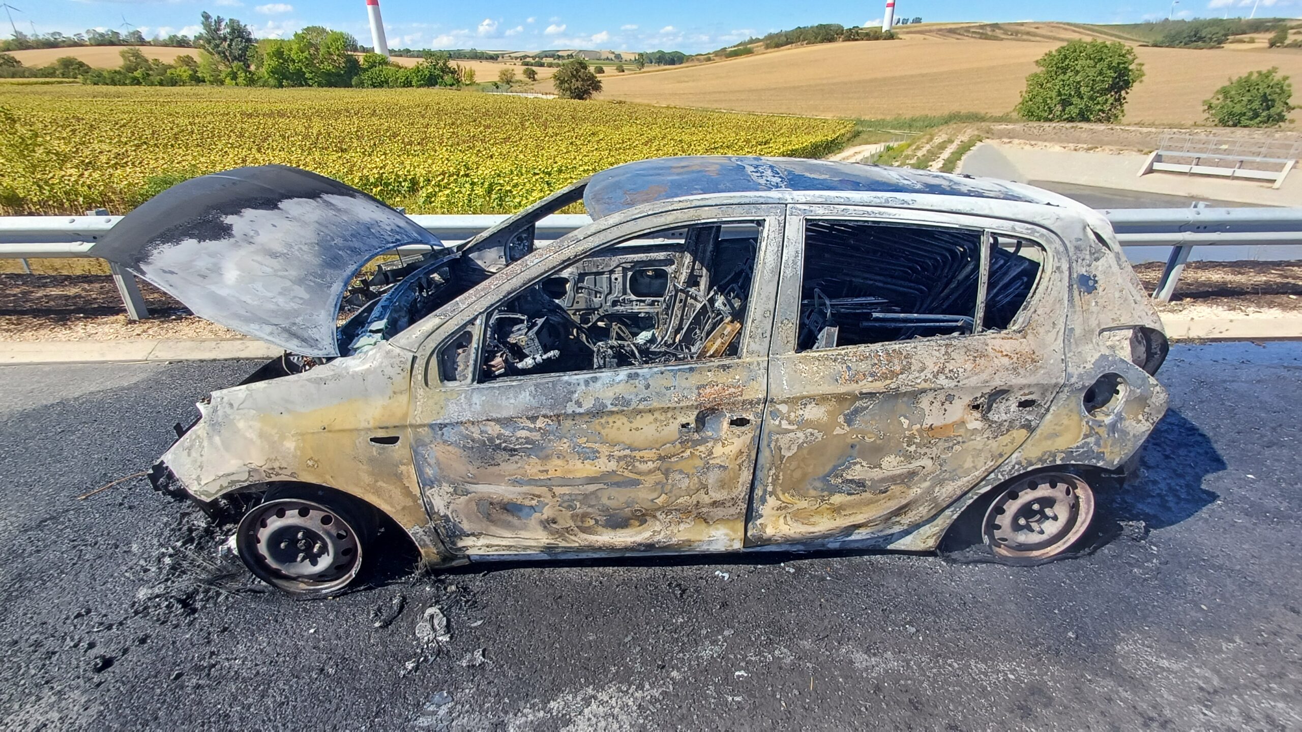 Fahrzeugbrand PKW – 2026-08-22